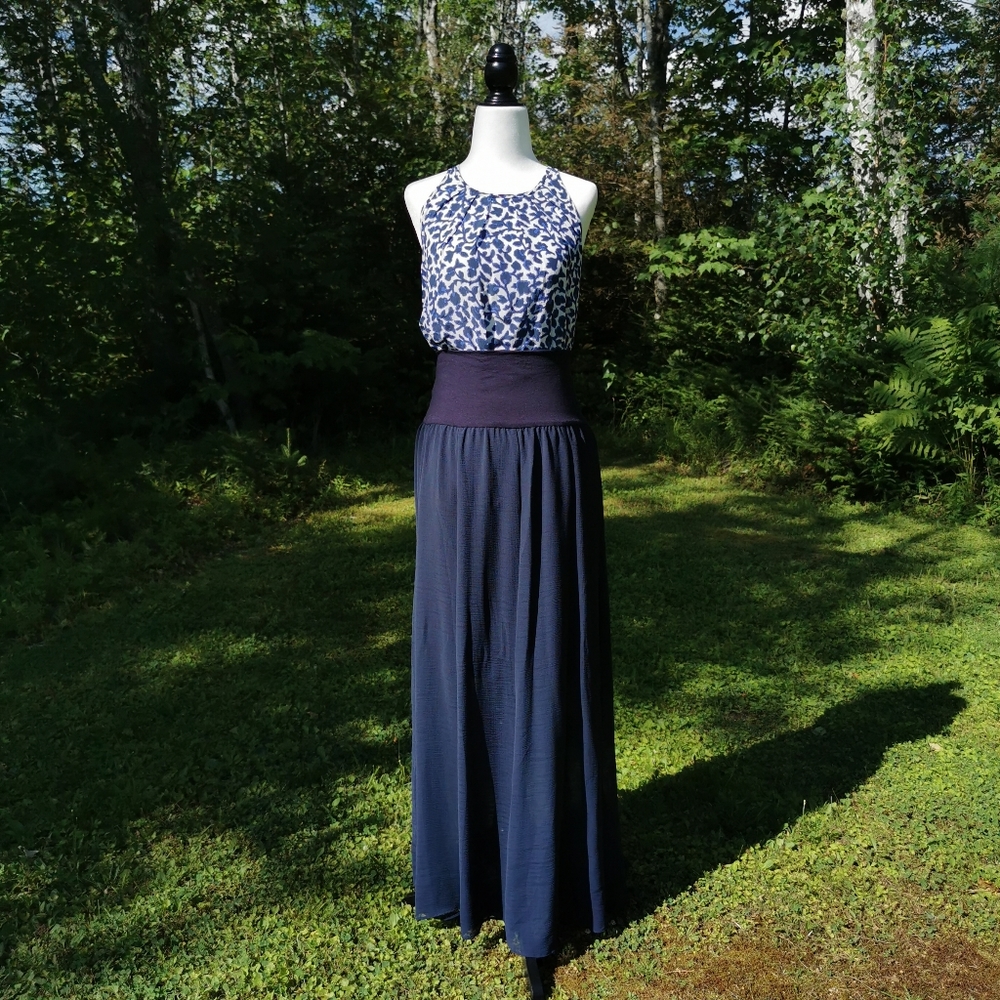 Vince Camuto Maxi skirt